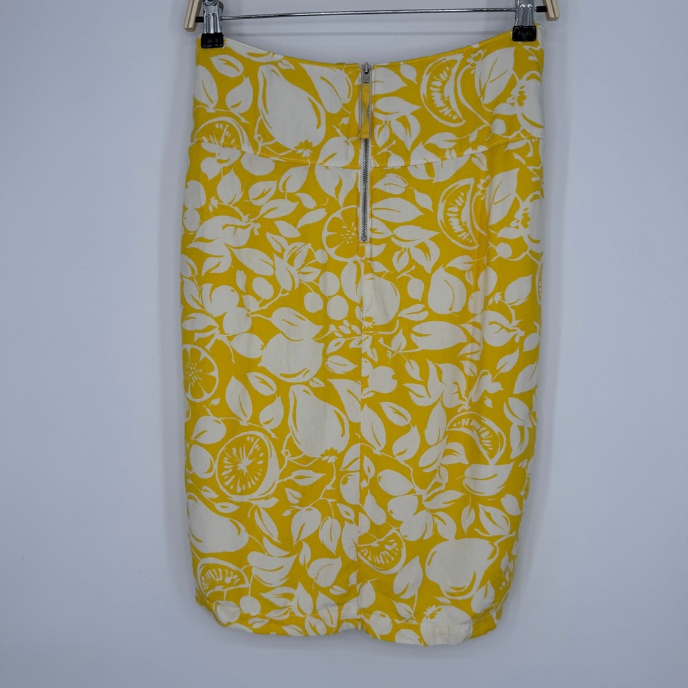 Anthropologie 44 of 52 Conversations Yellow Fruit Print Skirt Size 6 Tropical - Picture 7 of 12